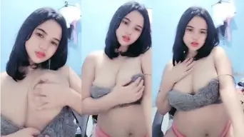 ABG Cantik Mainin Tetek Keluar ASI Video by xNxx
